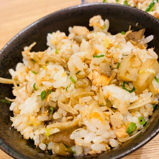 栄養満点♪鮭とキノコの混ぜご飯